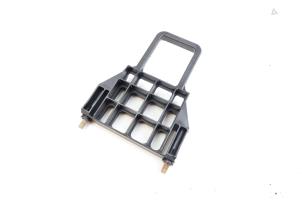 Begagnade Batterilåda Mercedes B (W245) 2.0 B-200 16V Turbo Pris € 25,00 Marginaltabell erbjuds av Auto Demontage Elferink B.V.