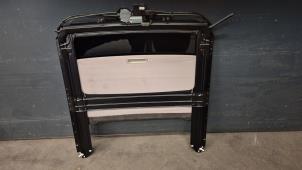 Gebruikte Schuifdak Volvo V70 (SW) 2.4 D5 20V Prijs € 250,00 Margeregeling aangeboden door Auto Demontage Elferink B.V.