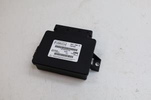 Używane Modul hamulca postojowego Volvo V60 I (FW/GW) 2.4 D6 20V Plug-in Hybrid AWD Cena € 50,00 Procedura marży oferowane przez Auto Demontage Elferink B.V.