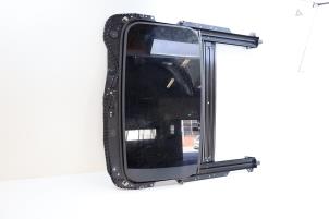 Gebruikte Schuifdak Volvo V60 I (FW/GW) 2.4 D6 20V Plug-in Hybrid AWD Prijs € 250,00 Margeregeling aangeboden door Auto Demontage Elferink B.V.