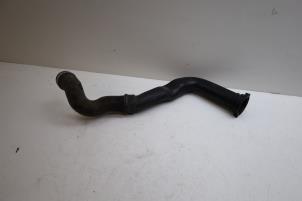 Begagnade Laddluftkylarrör Mercedes C (W203) 2.0 C-200K 16V Pris € 50,00 Marginaltabell erbjuds av Auto Demontage Elferink B.V.