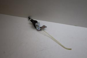 Gebruikte Antenne Saab 9-3 I (YS3D) Prijs € 100,00 Margeregeling aangeboden door Auto Demontage Elferink B.V.