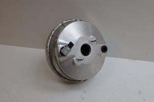 Begagnade Bromsservo Mercedes E (W213) E-220d 2.0 Turbo 16V Pris € 75,00 Marginaltabell erbjuds av Auto Demontage Elferink B.V.