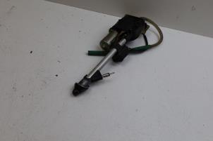 Gebruikte Antenne Saab 9-3 I (YS3D) 2.0,S 16V Prijs € 85,00 Margeregeling aangeboden door Auto Demontage Elferink B.V.