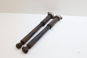 Begagnade Stötfångarset Mercedes C (W204) 1.8 C-180 CGI 16V Pris € 40,00 Marginaltabell erbjuds av Auto Demontage Elferink B.V.