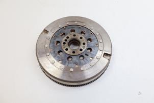 Gebruikte Dubbele massa vliegwiel Mercedes A-Klasse AMG (177.0) 2.0 A-35 AMG Turbo 16V 4Matic Prijs € 175,00 Margeregeling aangeboden door Auto Demontage Elferink B.V.