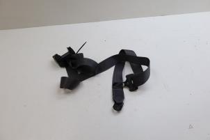 Begagnade Bakre säkerhetsbälte, höger Volvo V70 (GW/LW/LZ) 2.5 10V Pris € 50,00 Marginaltabell erbjuds av Auto Demontage Elferink B.V.