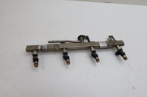 Begagnade Bränsleinsprutningsmunstycke Saab 9-7X 5.3i V8 AWD Pris € 100,00 Marginaltabell erbjuds av Auto Demontage Elferink B.V.