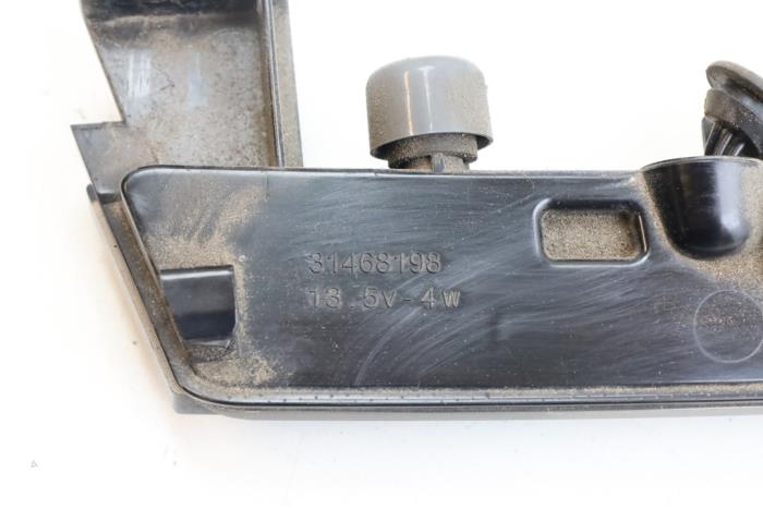 Tredje bromsljus från en Volvo V60 II (ZW) 2.0 D3 16V 2018