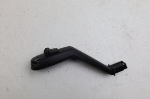 Begagnade Indikatorbrytare Saab 9-3 03- Pris € 50,00 Marginaltabell erbjuds av Auto Demontage Elferink B.V.