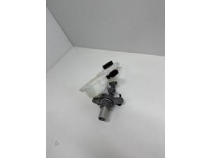 Gebruikte Rempomp Lynk &amp; Co 01 1.5 PHEV Prijs € 250,00 Margeregeling aangeboden door Auto Demontage Elferink B.V.