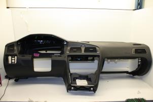 Gebruikte Dashboard Volvo V70 (SW) 2.3 T5 20V Prijs € 350,00 Margeregeling aangeboden door Auto Demontage Elferink B.V.