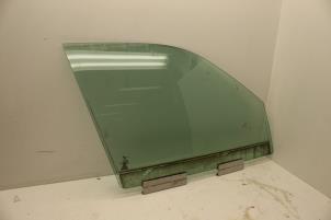 Gebruikte Portierruit 4Deurs rechts-voor Saab 9-5 (YS3E) 2.0t 16V Prijs € 50,00 Margeregeling aangeboden door Auto Demontage Elferink B.V.