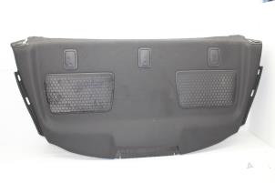 Gebruikte Hoedenplank Saab 9-5 (YS3G) 2.0 TiD 16V Prijs € 40,00 Margeregeling aangeboden door Auto Demontage Elferink B.V.