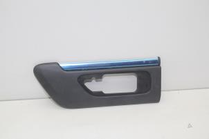 Begagnade Dekorstripe Volvo S80 Pris € 25,00 Marginaltabell erbjuds av Auto Demontage Elferink B.V.