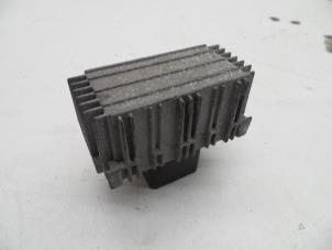 Gebruikte Gloeirelais Saab 9-3 I (YS3D) 2.2 TiD Kat. Prijs € 25,00 Margeregeling aangeboden door Auto Demontage Elferink B.V.