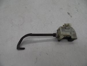 Gebruikte Centrale deurvergrendelingsmotor Opel Insignia 2.0 CDTI 16V 130 Ecotec Prijs € 25,00 Margeregeling aangeboden door Auto Demontage Elferink B.V.