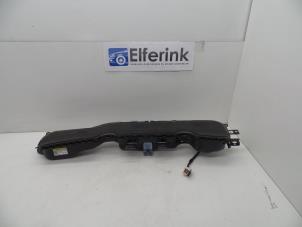 Gebruikte Side Airbag Volvo V40 (MV) 1.6 T2 GTDi 16V Prijs € 85,00 Margeregeling aangeboden door Auto Demontage Elferink B.V.