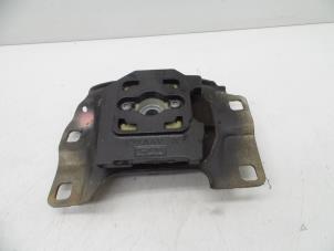 Używane Wspornik silnika Volvo V40 (MV) 1.6 T2 GTDi 16V Cena € 50,00 Procedura marży oferowane przez Auto Demontage Elferink B.V.