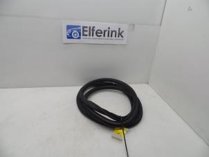 Gebruikte Deurrubber 4Deurs links-achter Opel Insignia Sports Tourer 2.0 CDTI 16V 160 Ecotec Prijs € 25,00 Margeregeling aangeboden door Auto Demontage Elferink B.V.