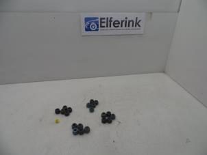 Gebruikte Wielbouten set Opel Insignia Sports Tourer 2.0 CDTI 16V 130 ecoFLEX Prijs € 25,00 Margeregeling aangeboden door Auto Demontage Elferink B.V.