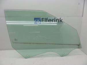 Gebruikte Portierruit 4Deurs rechts-voor Saab 9-5 (YS3G) 2.0 TiD 16V Prijs € 100,00 Margeregeling aangeboden door Auto Demontage Elferink B.V.