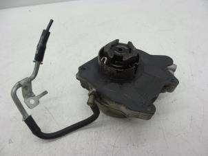 Gebruikte Videpomp (Diesel) Saab 9-5 (YS3E) 1.9 TiD 16V Prijs € 50,00 Margeregeling aangeboden door Auto Demontage Elferink B.V.