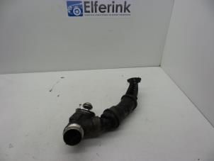 Begagnade Laddluftkylarrör Volvo V60 I (FW/GW) 2.0 D4 16V Pris € 125,00 Marginaltabell erbjuds av Auto Demontage Elferink B.V.