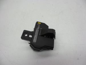 Begagnade Diverse Opel Ampera-e 1.4 16V Pris € 25,00 Marginaltabell erbjuds av Auto Demontage Elferink B.V.