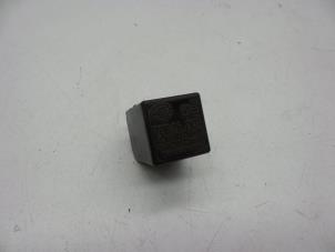 Begagnade Relä Volvo 240/245 240 Pris € 25,00 Marginaltabell erbjuds av Auto Demontage Elferink B.V.