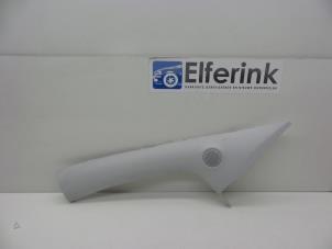 Gebruikte Stijlbekleding links-voor Opel Adam 1.0 Ecotec 12V SIDI Turbo Prijs € 25,00 Margeregeling aangeboden door Auto Demontage Elferink B.V.