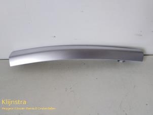 Gebruikte Sierstrip Peugeot 207 Prijs op aanvraag aangeboden door Fa. Klijnstra & Zn. VOF