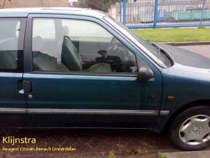 Begagnade Dörr, 2-dörrars, höger Peugeot 106 II 1.1 XN,XR,XT,Accent Pris € 99,00 Marginaltabell erbjuds av Fa. Klijnstra & Zn. VOF