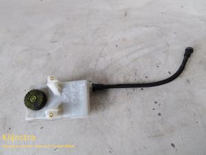 Begagnade Bromsvätskebehållare Peugeot 3008 Pris på förfrågan erbjuds av Fa. Klijnstra & Zn. VOF