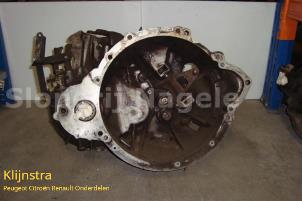 Begagnade Växellåda Peugeot 605 (6B) Pris på förfrågan erbjuds av Fa. Klijnstra & Zn. VOF