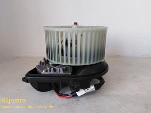 Begagnade Fläktmotor för uppvärmning och ventilation Peugeot 206 (2B) 1.4 Pris på förfrågan erbjuds av Fa. Klijnstra & Zn. VOF