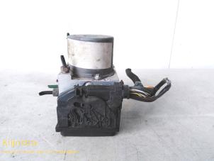 Używane Pompa ABS Renault Megane Scenic Cena € 99,00 Procedura marży oferowane przez Fa. Klijnstra & Zn. VOF