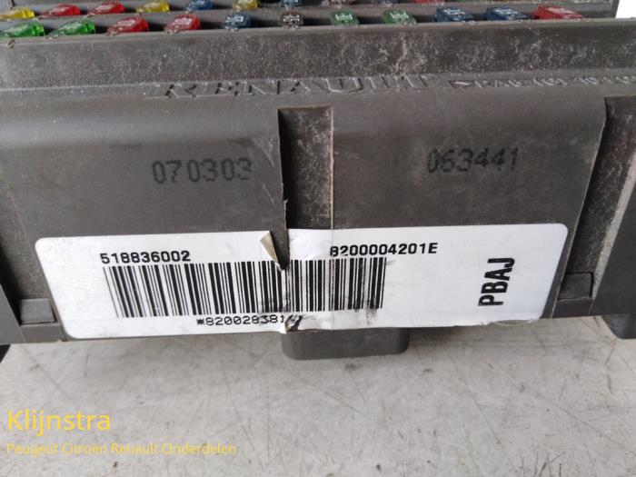 Säkringsbox från en Renault Laguna II (BG) 2.0 16V IDE 2002