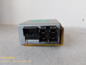 Gebruikte Computer Stuurbekrachtiging Renault Clio II (BB/CB) 1.4 16V Prijs € 99,00 Margeregeling aangeboden door Fa. Klijnstra & Zn. VOF