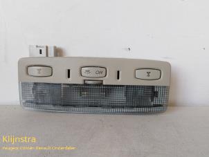 Begagnade Innerbelysning, fram Renault Laguna II Grandtour (KG) 2.2 dCi 150 16V Pris € 25,00 Marginaltabell erbjuds av Fa. Klijnstra & Zn. VOF