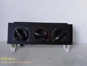 Gebruikte Chaufage Bedieningspaneel Renault Kangoo (KC) 1.9 dTi Prijs op aanvraag aangeboden door Fa. Klijnstra & Zn. VOF
