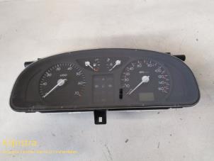 Begagnade Vägmätare KM Renault Laguna Pris på förfrågan erbjuds av Fa. Klijnstra & Zn. VOF
