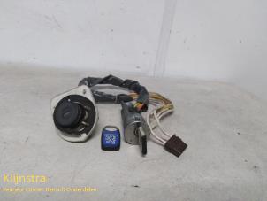 Używane Zestaw zamków Peugeot 309 I (10C/10A) 1.9 XRD,GRD Cena € 75,00 Procedura marży oferowane przez Fa. Klijnstra & Zn. VOF