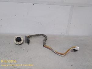 Używane Zestaw zamków Peugeot 309 Cena € 75,00 Procedura marży oferowane przez Fa. Klijnstra & Zn. VOF