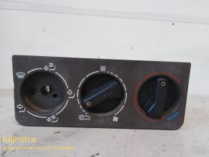 Begagnade Värmekontrollpanel Peugeot 205 II (20A/C) Pris € 55,00 Marginaltabell erbjuds av Fa. Klijnstra & Zn. VOF