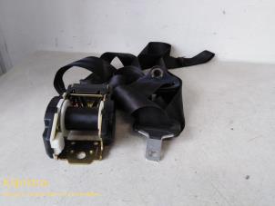 Begagnade Främre säkerhetsbälte, höger Peugeot 306 (7A/C/S) 1.4 XN,XR,XA,XRA Kat. Pris € 55,00 Marginaltabell erbjuds av Fa. Klijnstra & Zn. VOF