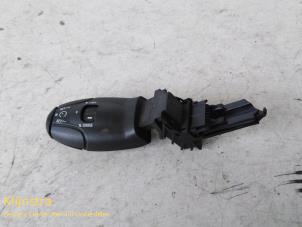 Begagnade Farthållarknapp Peugeot Partner 1.6 HDI 75 Pris € 45,00 Marginaltabell erbjuds av Fa. Klijnstra & Zn. VOF