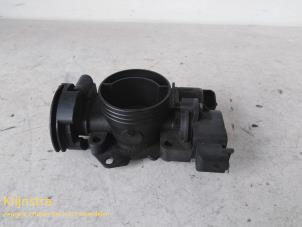 Gebruikte Gasklephuis Peugeot 206 (2A/C/H/J/S) 1.4 XR,XS,XT,Gentry Prijs op aanvraag aangeboden door Fa. Klijnstra & Zn. VOF