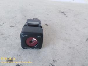 Używane Przelacznik poduszki powietrznej Citroen C3 Pluriel (HB) 1.6 16V Cena € 18,00 Procedura marży oferowane przez Fa. Klijnstra & Zn. VOF