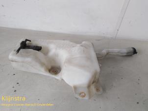 Begagnade Spolartank, vindruta Peugeot Partner Pris på förfrågan erbjuds av Fa. Klijnstra & Zn. VOF